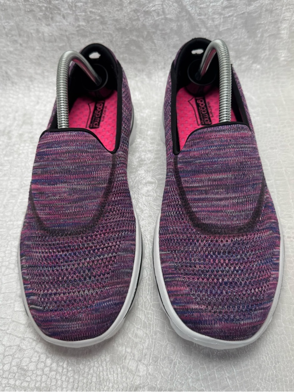 Skechers GOwalk 3 lightweight slip-on walking shoes, Women’s Size 10